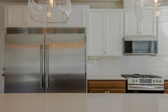 $599,000 | 145 West Taylor Court, Visalia, CA 93291