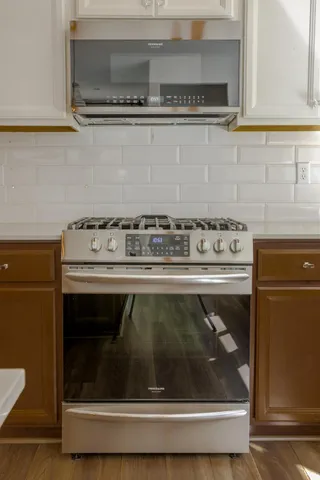 $599,000 | 145 West Taylor Court, Visalia, CA 93291