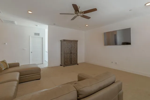 $599,000 | 145 West Taylor Court, Visalia, CA 93291