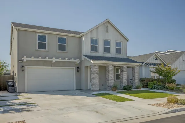 $599,000 | 145 West Taylor Court, Visalia, CA 93291