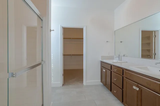 $599,000 | 145 West Taylor Court, Visalia, CA 93291