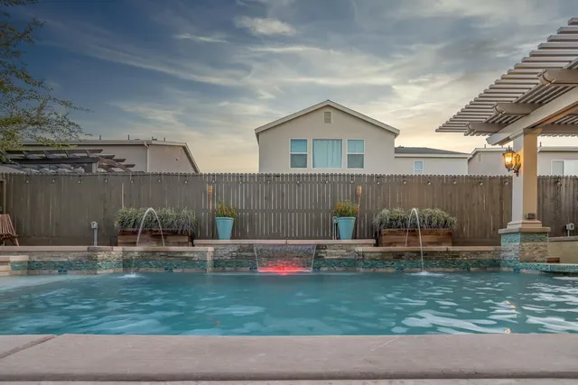 $599,000 | 145 West Taylor Court, Visalia, CA 93291