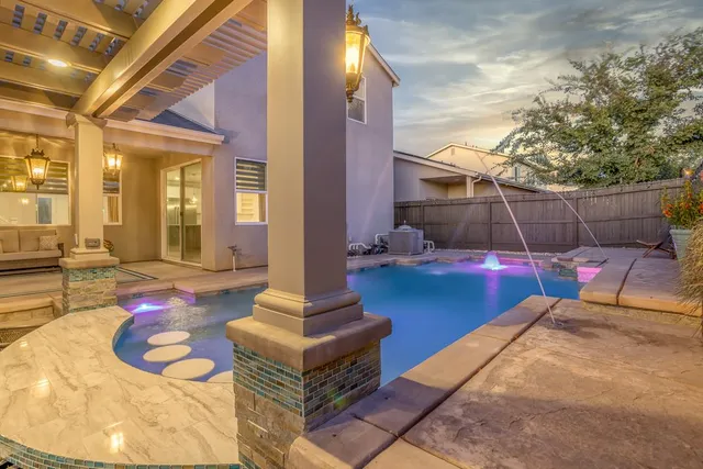 $599,000 | 145 West Taylor Court, Visalia, CA 93291