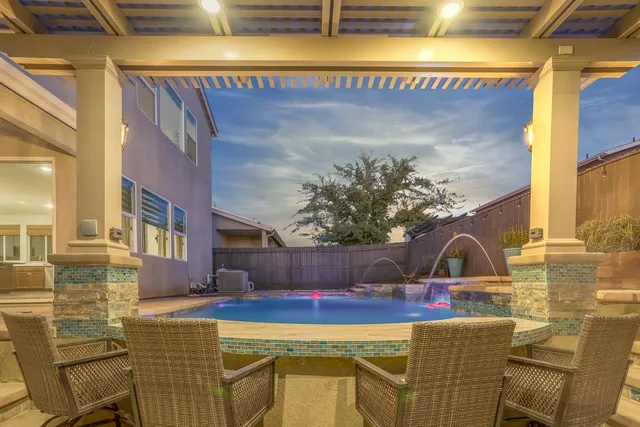 $599,000 | 145 West Taylor Court, Visalia, CA 93291