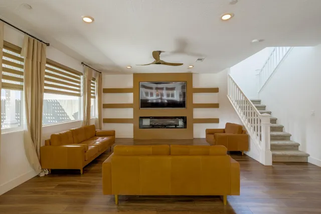 $599,000 | 145 West Taylor Court, Visalia, CA 93291