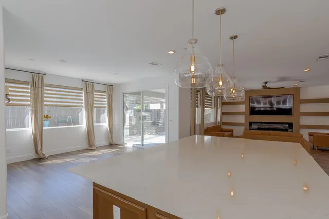 $599,000 | 145 West Taylor Court, Visalia, CA 93291