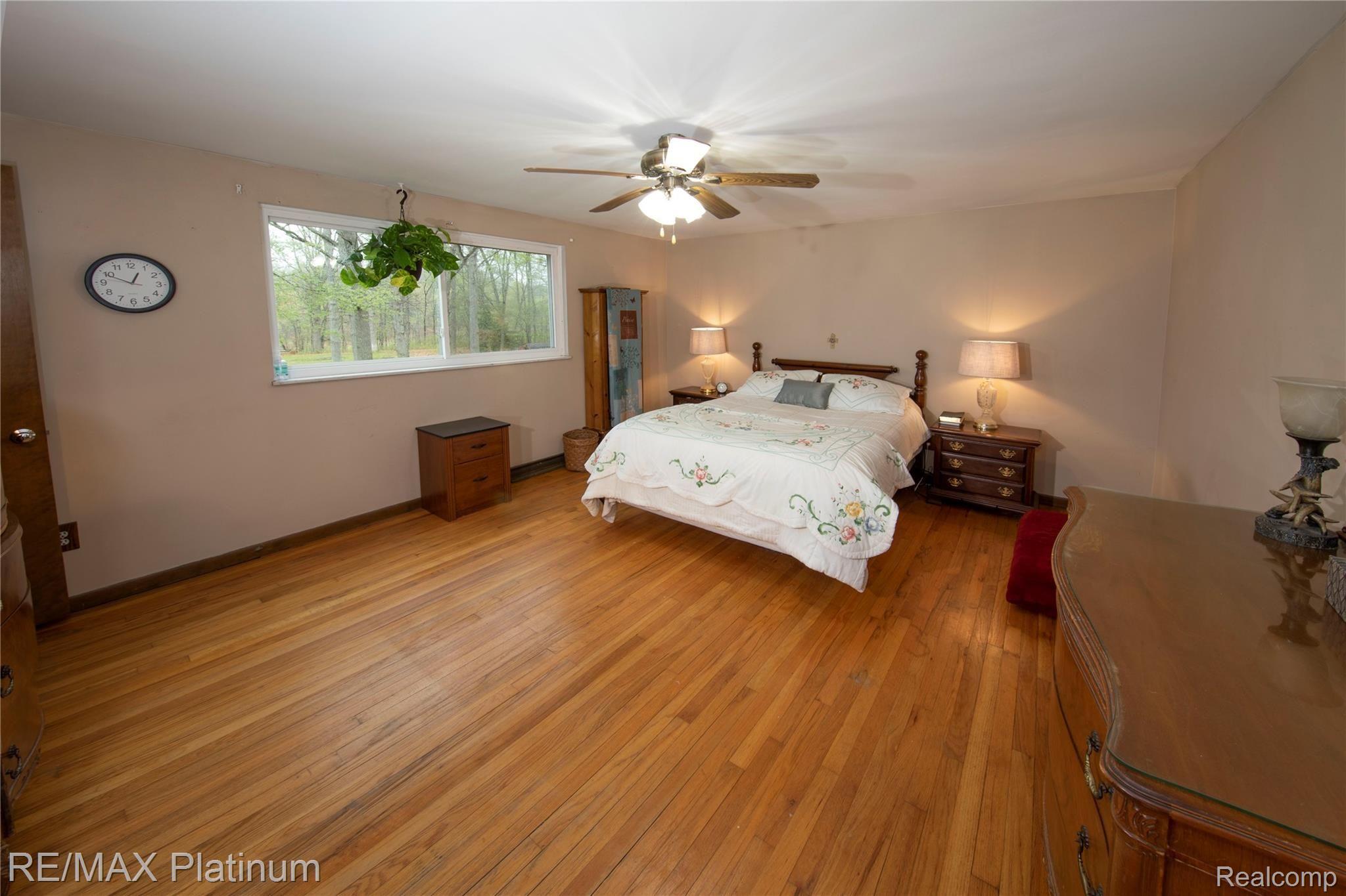 4750 Vines Road Howell, MI 48843 - Photo 11 of 35 Lots of Natural Light