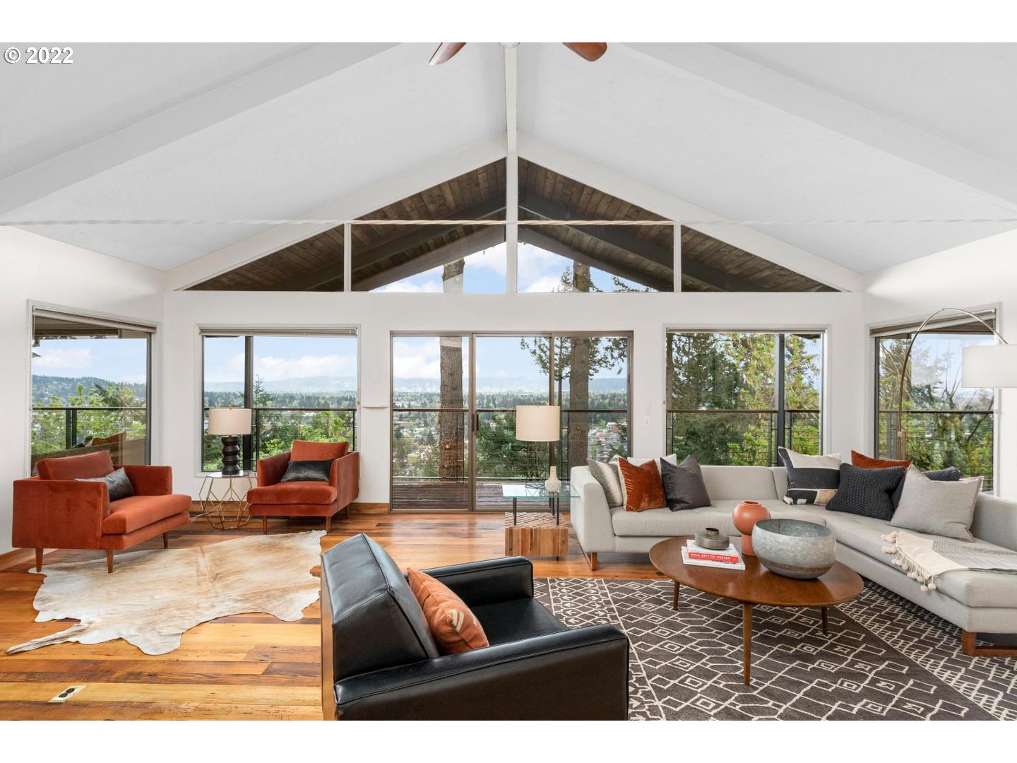 2946 Northeast Rocky Butte Road Portland, OR 97220 - Photo 7 of 32 Gallery Image 7