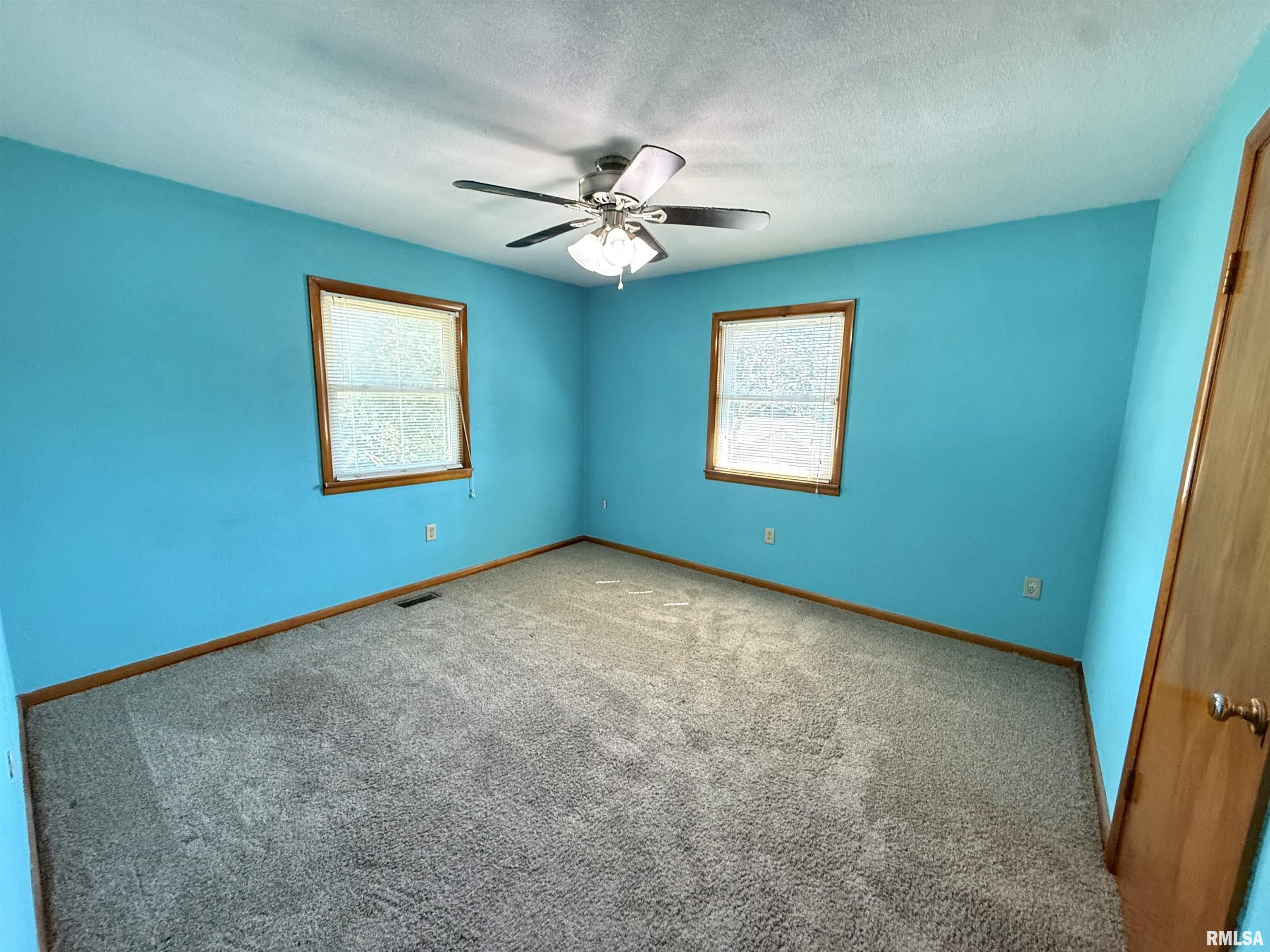 3509 Ellington Road Quincy, IL 62305 - Photo 9 of 24 Gallery Image 9