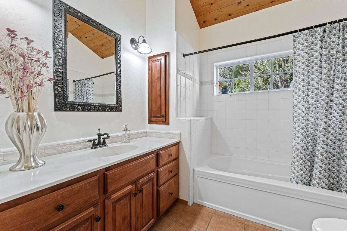 2829 Lakewood Ranch Road Weed, CA 96094 - Photo 13 of 27 Gallery Image 13