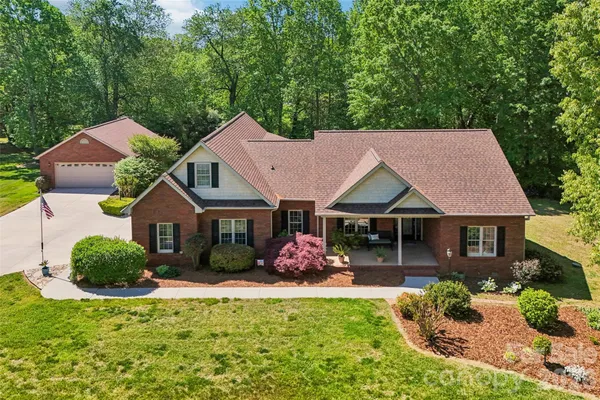 $550,000 | 155 Howard Pond Loop, Statesville, NC 28625
