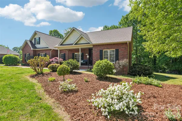 $550,000 | 155 Howard Pond Loop, Statesville, NC 28625