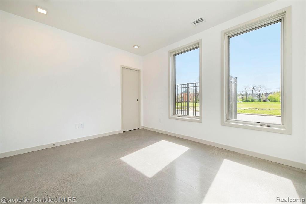 1454 Townsend Street, Unit 4 Detroit, MI 48214 - Photo 7 of 10