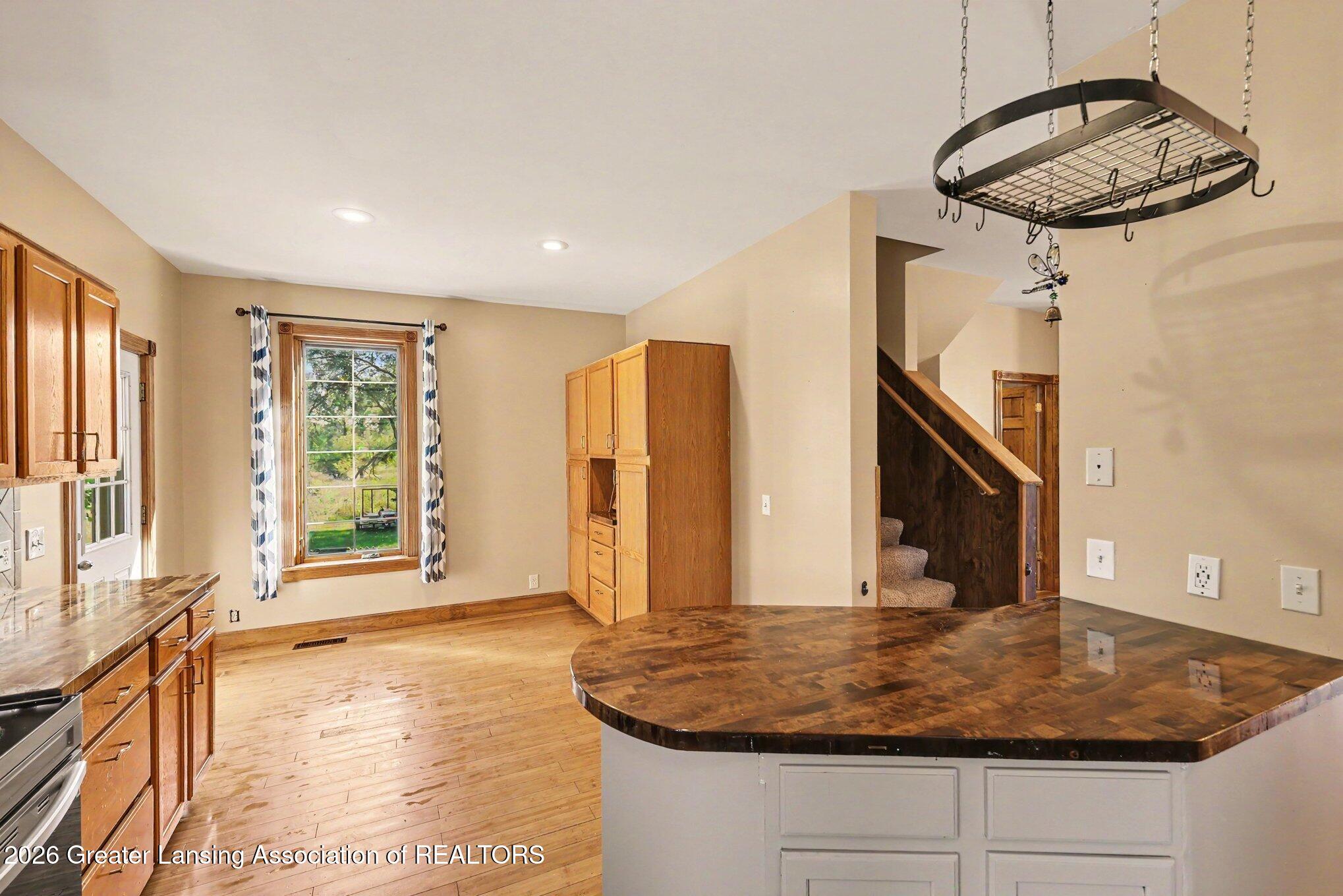 6204 North Dewitt Road St. Johns, MI 48879 - Photo 18 of 69 Eat in kitchen area