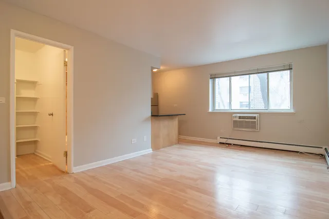 $1,475 | 2629 North Hampden Court, Unit 204, Chicago, IL 60614