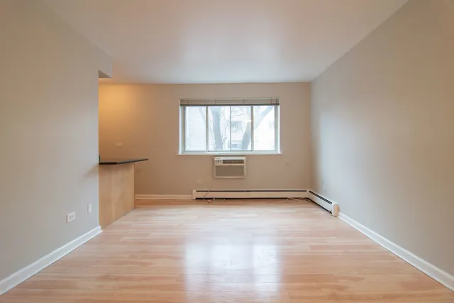 $1,475 | 2629 North Hampden Court, Unit 204, Chicago, IL 60614