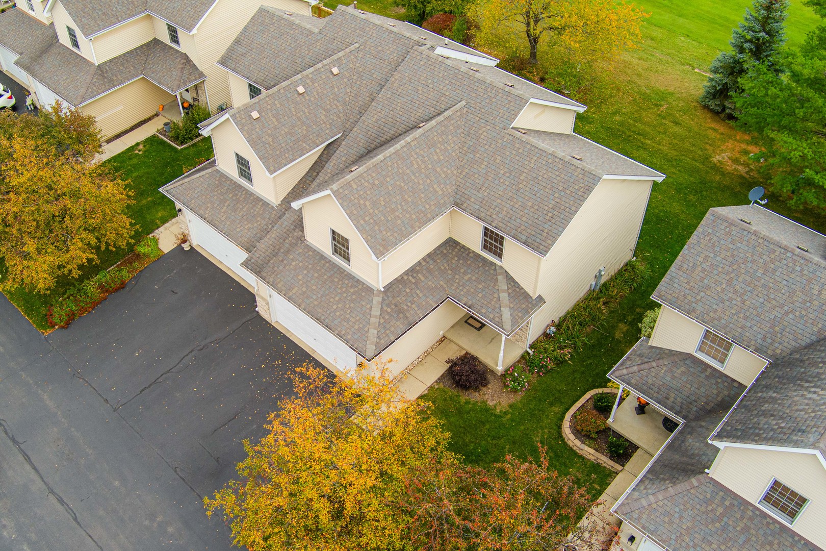 1169 Golf Court DeKalb, IL 60115 - Photo 3 of 35