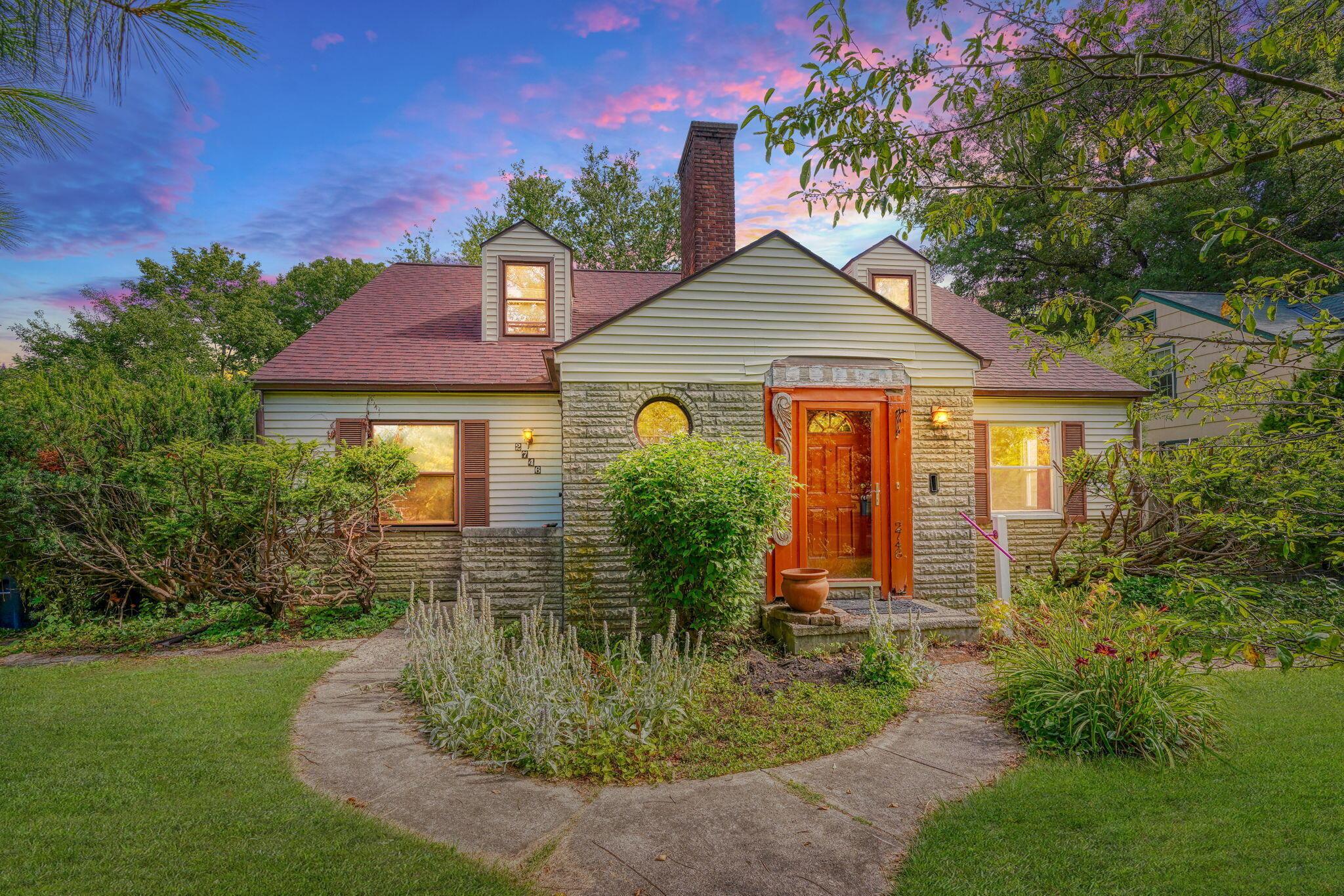 2746 Ruhl Avenue Columbus, OH 43209 - Photo 42 of 49 2746-2748 Ruhl Avenue Virtual Twilight