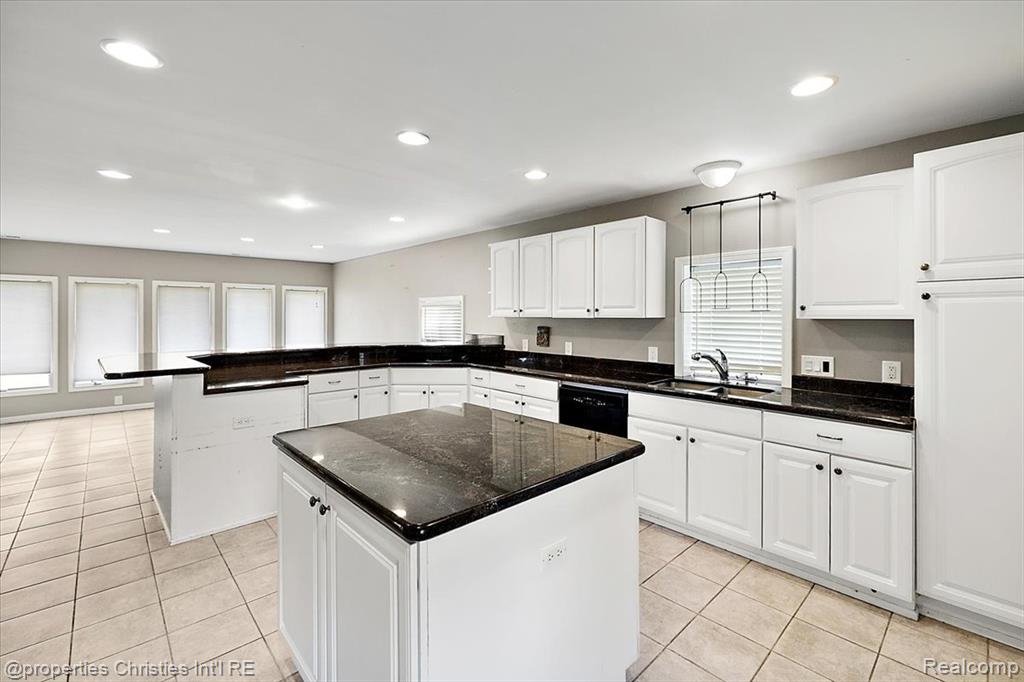 5863 Clarkston Road Clarkston, MI 48348 - Photo 23 of 43 Gallery Image 23