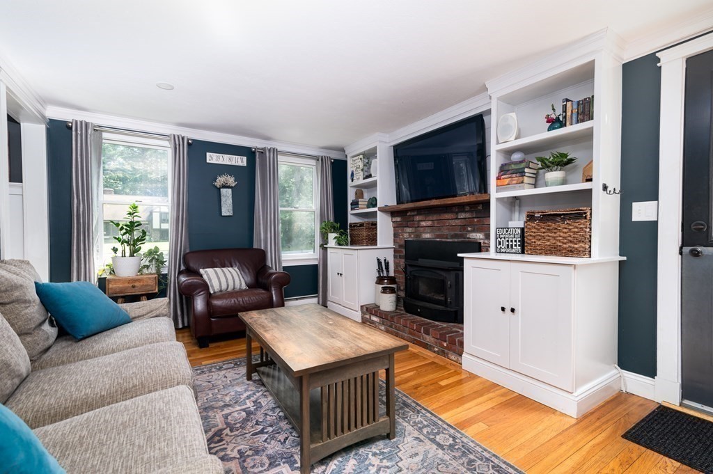18 Debra Road Pembroke, MA 02359 - Photo 11 of 41 Gallery Image 11