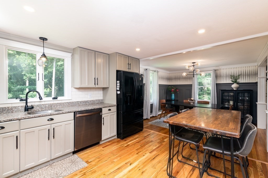 18 Debra Road Pembroke, MA 02359 - Photo 12 of 41 Gallery Image 12