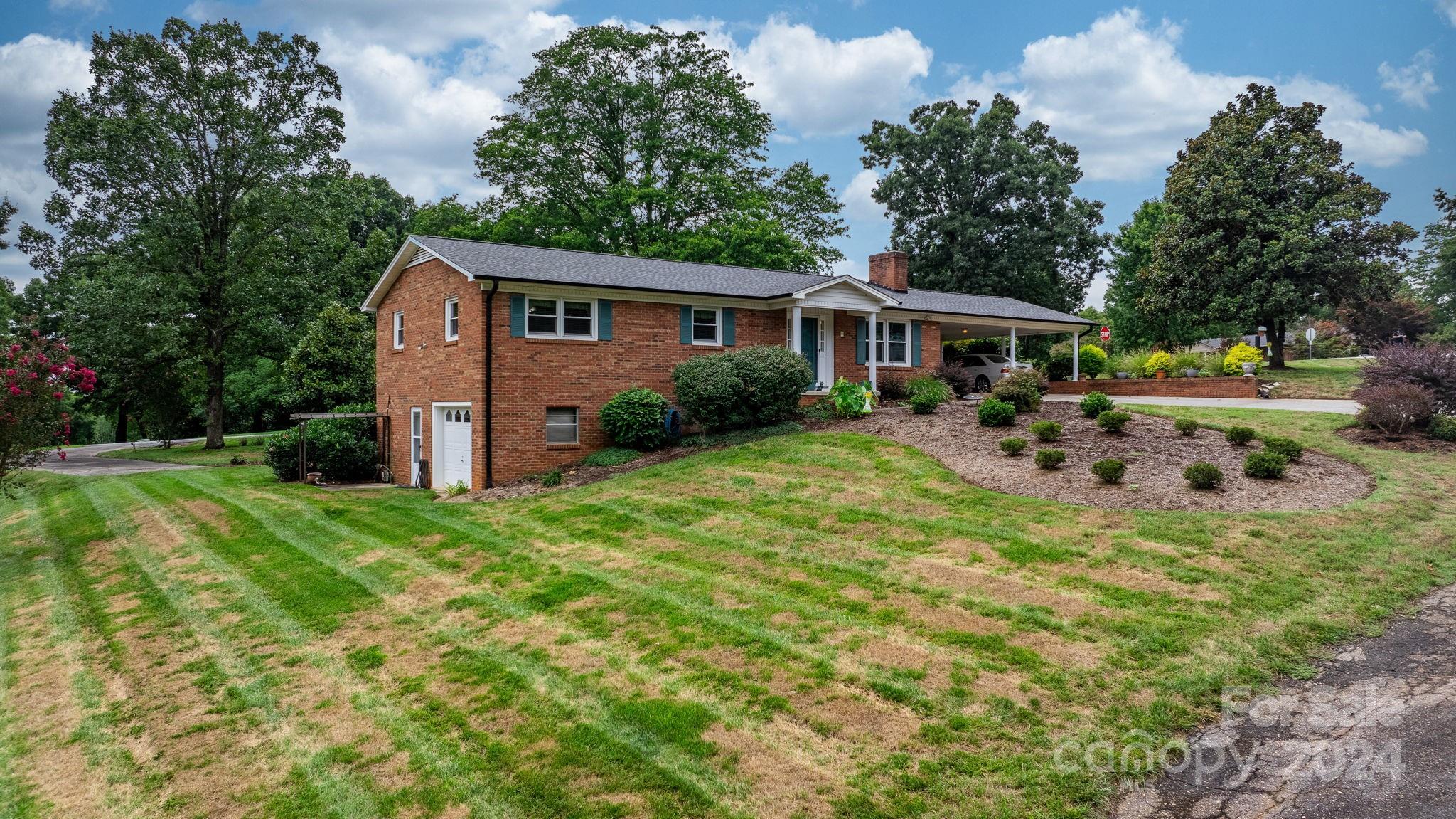 266 NW Road Hickory, NC 28601 - Photo 30 of 48 Gallery Image 30
