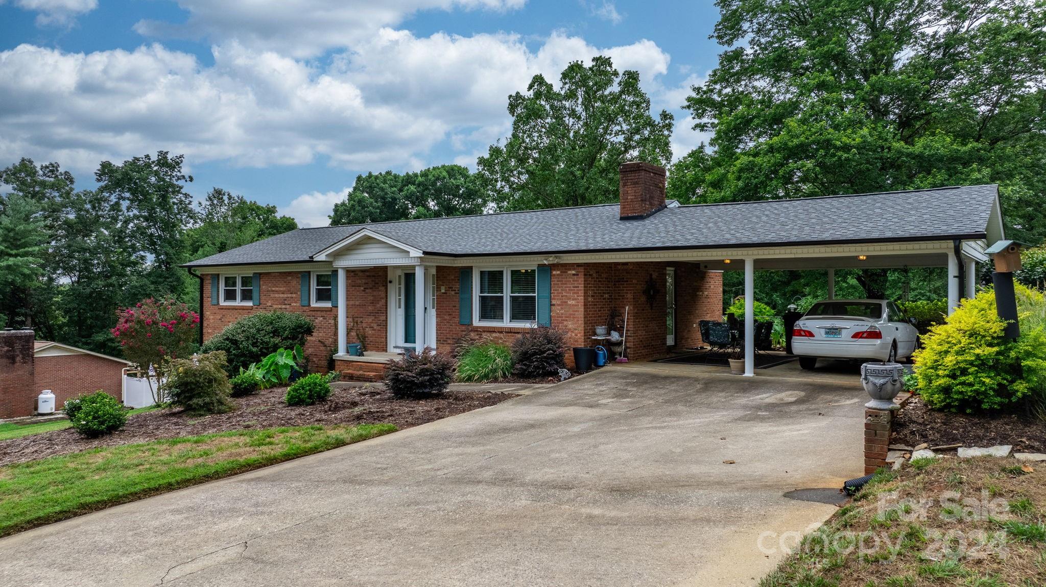 266 NW Road Hickory, NC 28601 - Photo 31 of 48 Gallery Image 31