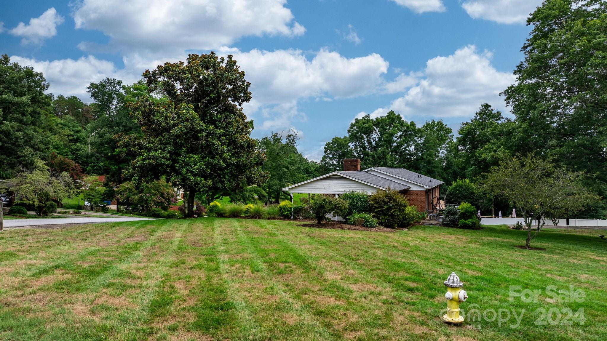 266 NW Road Hickory, NC 28601 - Photo 33 of 48 Gallery Image 33