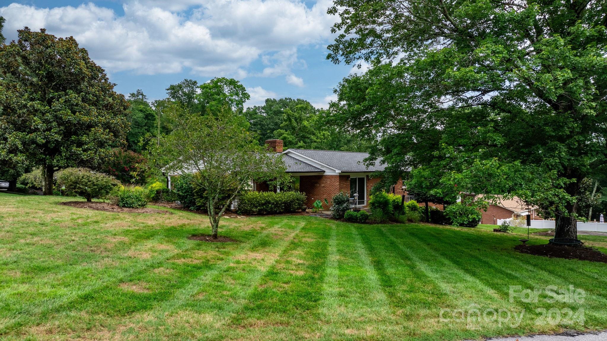 266 NW Road Hickory, NC 28601 - Photo 34 of 48 Gallery Image 34