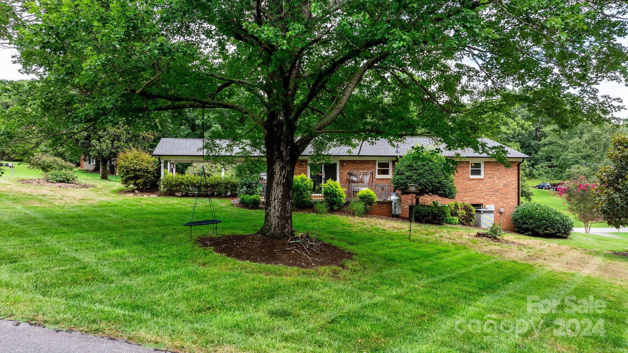266 NW Road Hickory, NC 28601 - Photo 36 of 48 Gallery Image 36