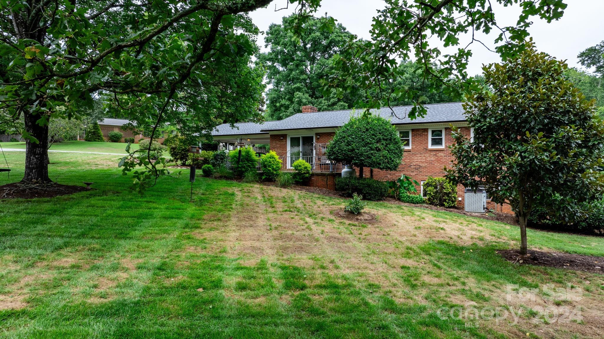 266 NW Road Hickory, NC 28601 - Photo 37 of 48 Gallery Image 37