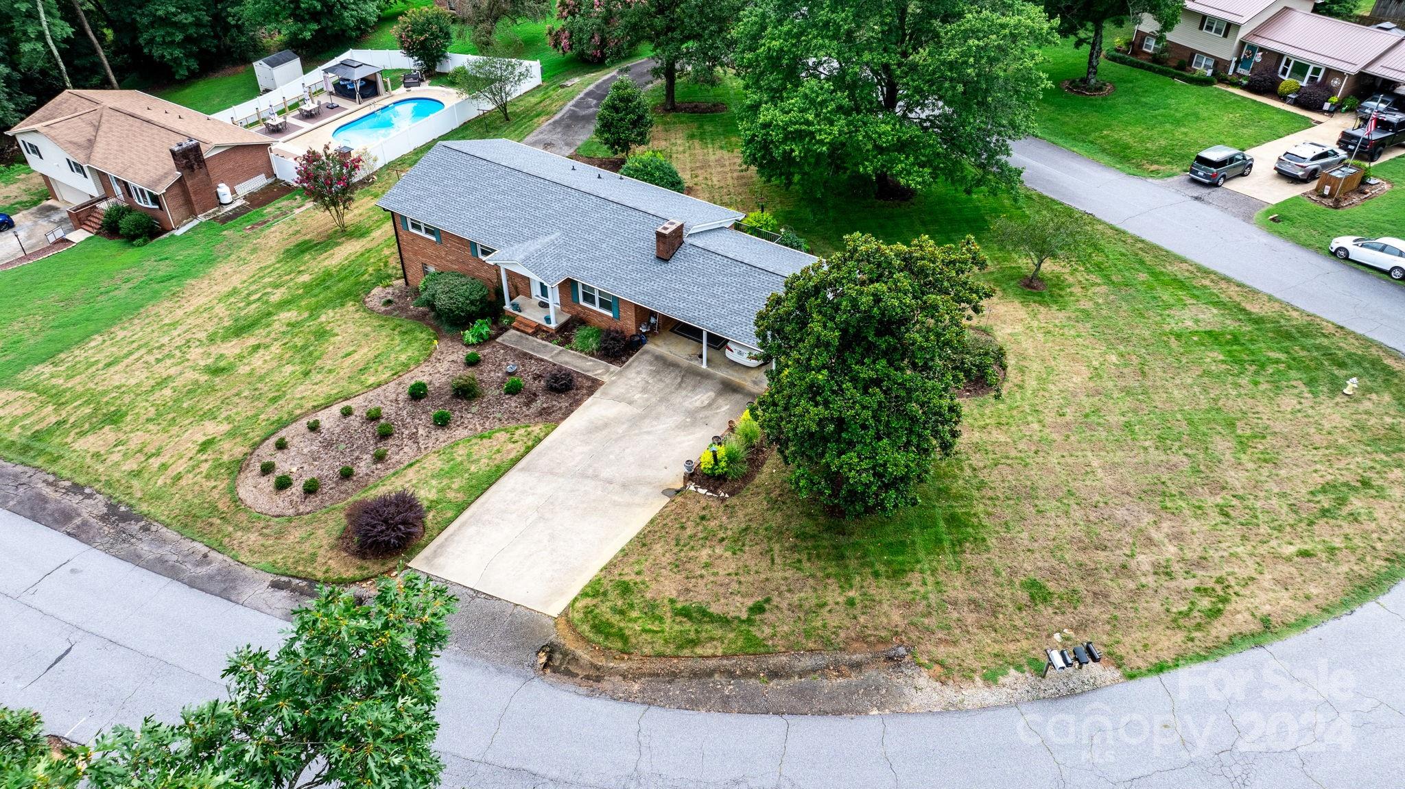 266 NW Road Hickory, NC 28601 - Photo 42 of 48 Gallery Image 42