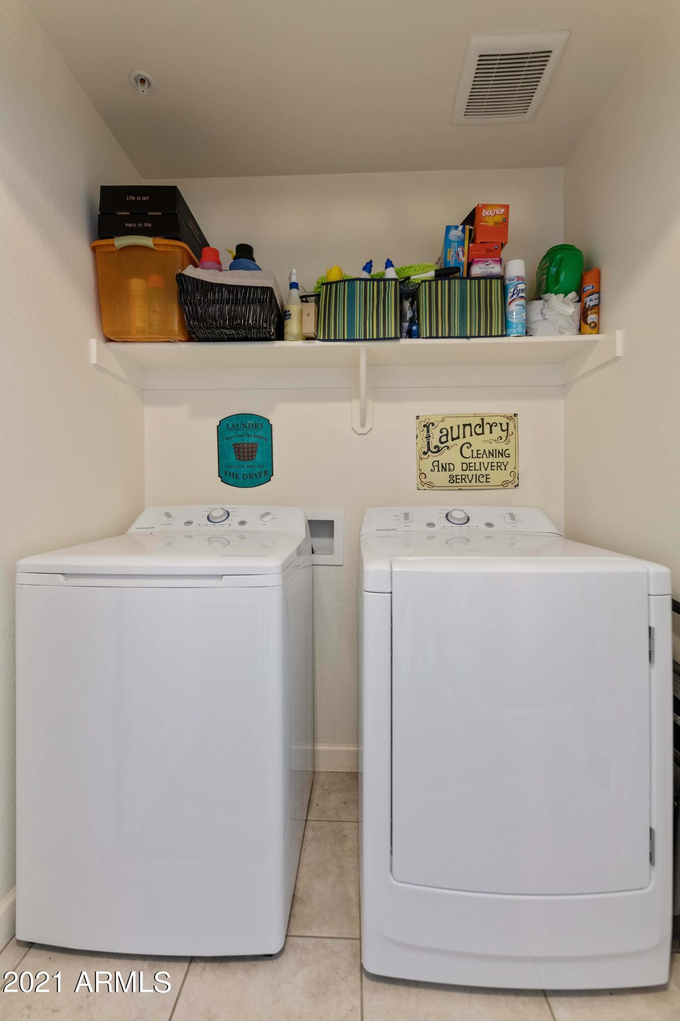 2150 West Alameda Road, Unit 1093 Phoenix, AZ 85085 - Photo 25 of 35 a utility room with dryer and washer