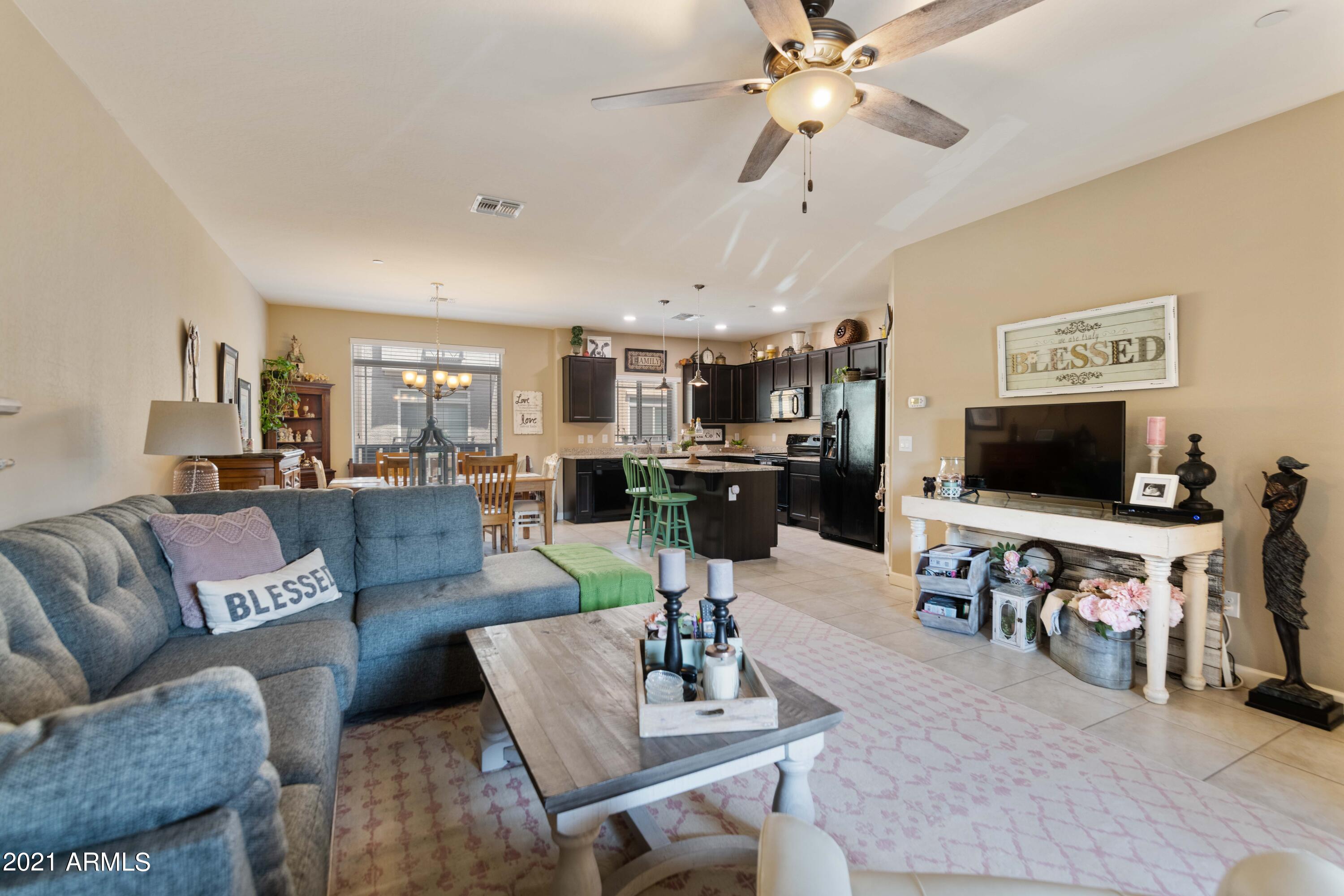 2150 West Alameda Road, Unit 1093 Phoenix, AZ 85085 - Photo 4 of 35 Great Room