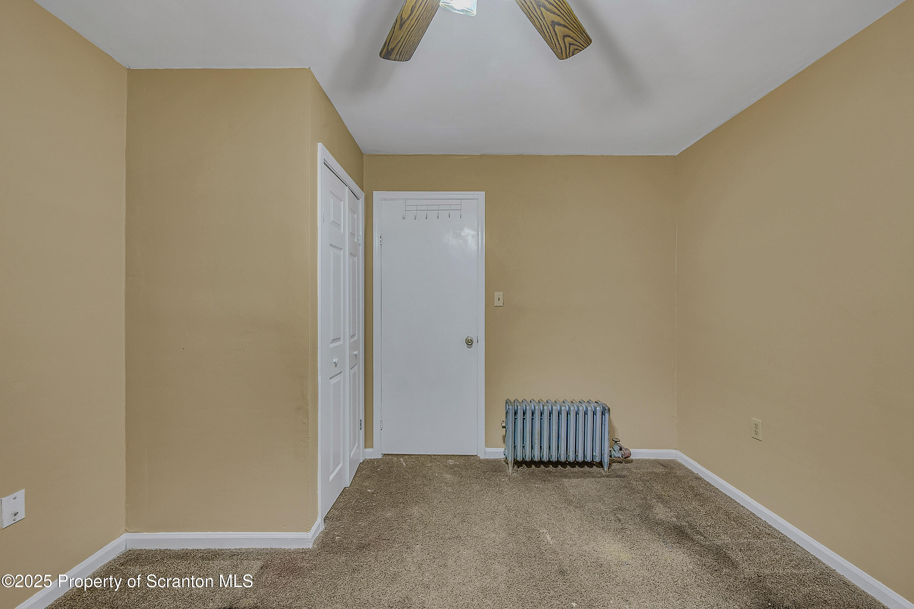924 Snyder Avenue Scranton, PA 18504 - Photo 23 of 28 a view of an empty room