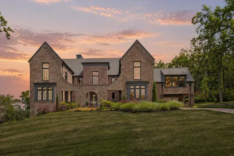 $5,495,000 | 4520 Shys Hill Road, Nashville, TN 37215