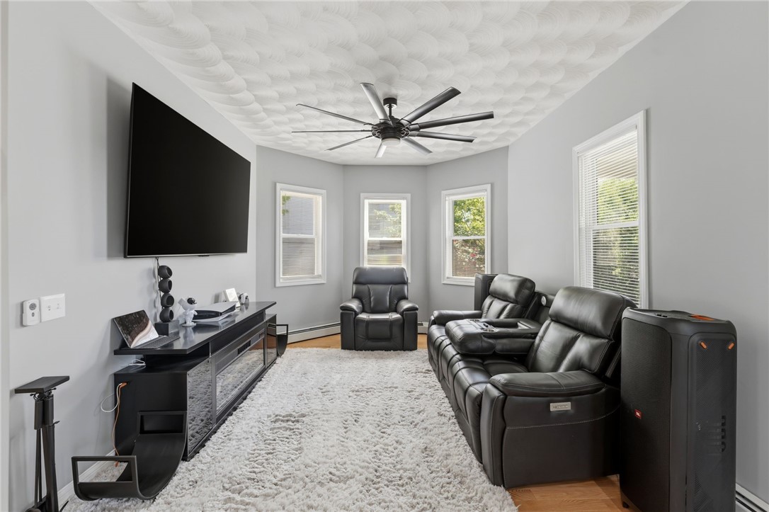 19 Curry Road Cranston, RI 02920 - Photo 8 of 16