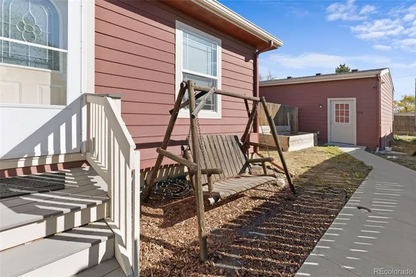 a house view with a outdoor space