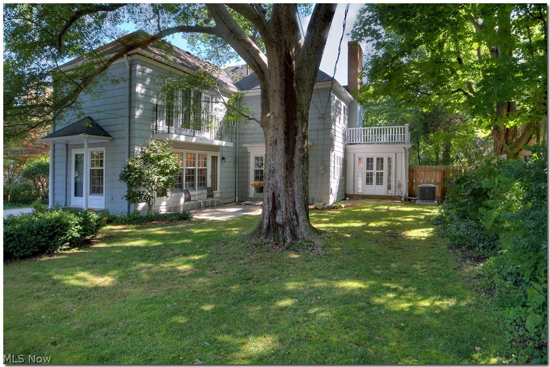 3132 Warrington Road Cleveland, OH 44120 - Photo 30 of 34