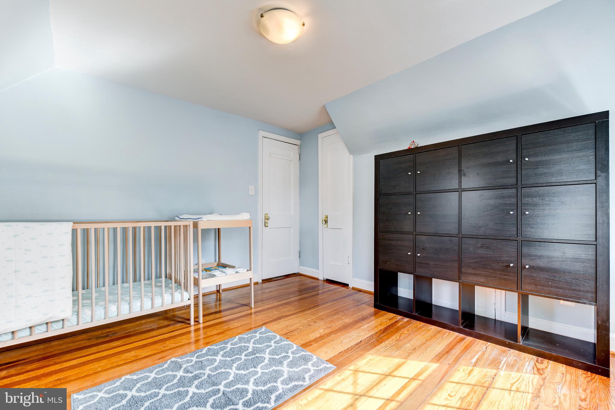 2010 Grace Church Road Silver Spring, MD 20910 - Photo 20 of 41 Bedroom