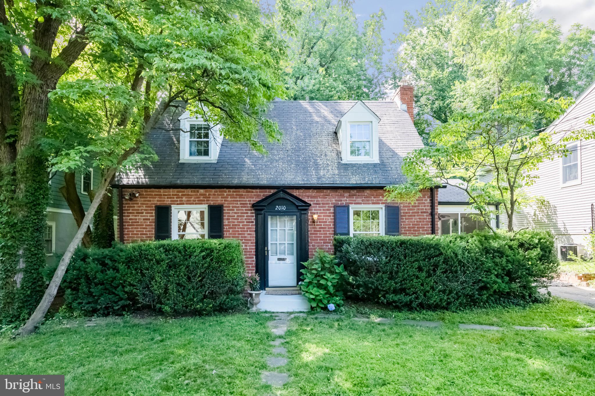 2010 Grace Church Road Silver Spring, MD 20910 - Photo 22 of 41 Front of house