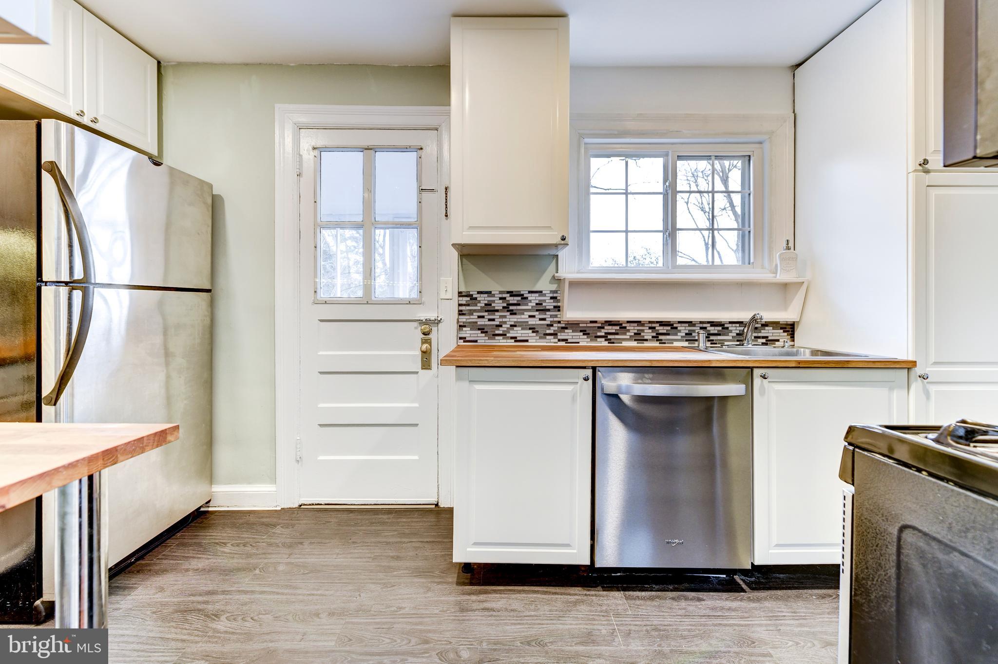 2010 Grace Church Road Silver Spring, MD 20910 - Photo 10 of 41 Kitchen. Notice new dishwasher. Door to back porch