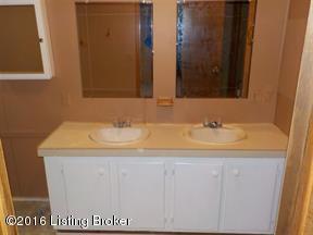 1877 Highview Church Road Bloomfield, KY 40008 - Photo 13 of 15 152135-12