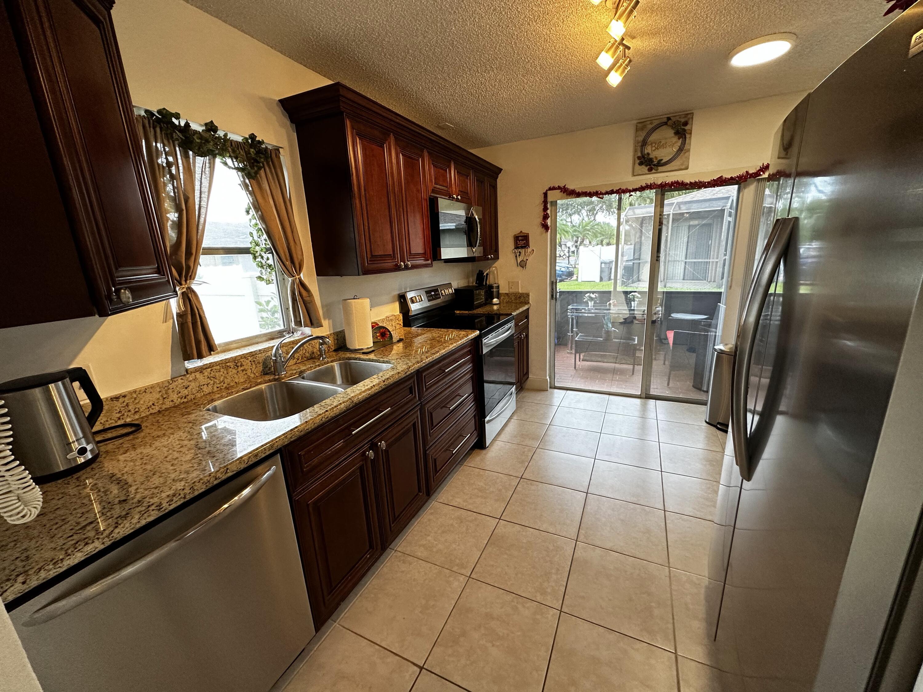 8757 Windrow Way Boca Raton, FL 33496 - Photo 10 of 51 IMG_7013