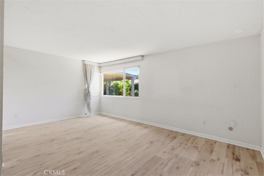 6307 Rhea Avenue Tarzana, CA 91335 - Photo 9 of 18 Primary Bedroom