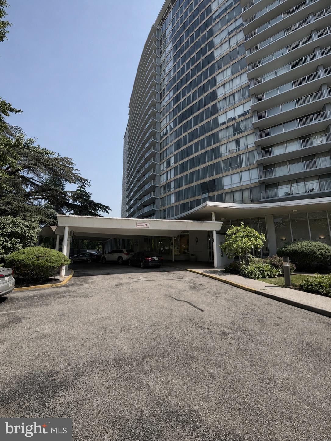 3900 West Ford Road, Unit 3G Philadelphia, PA 19131 - Photo 1 of 10