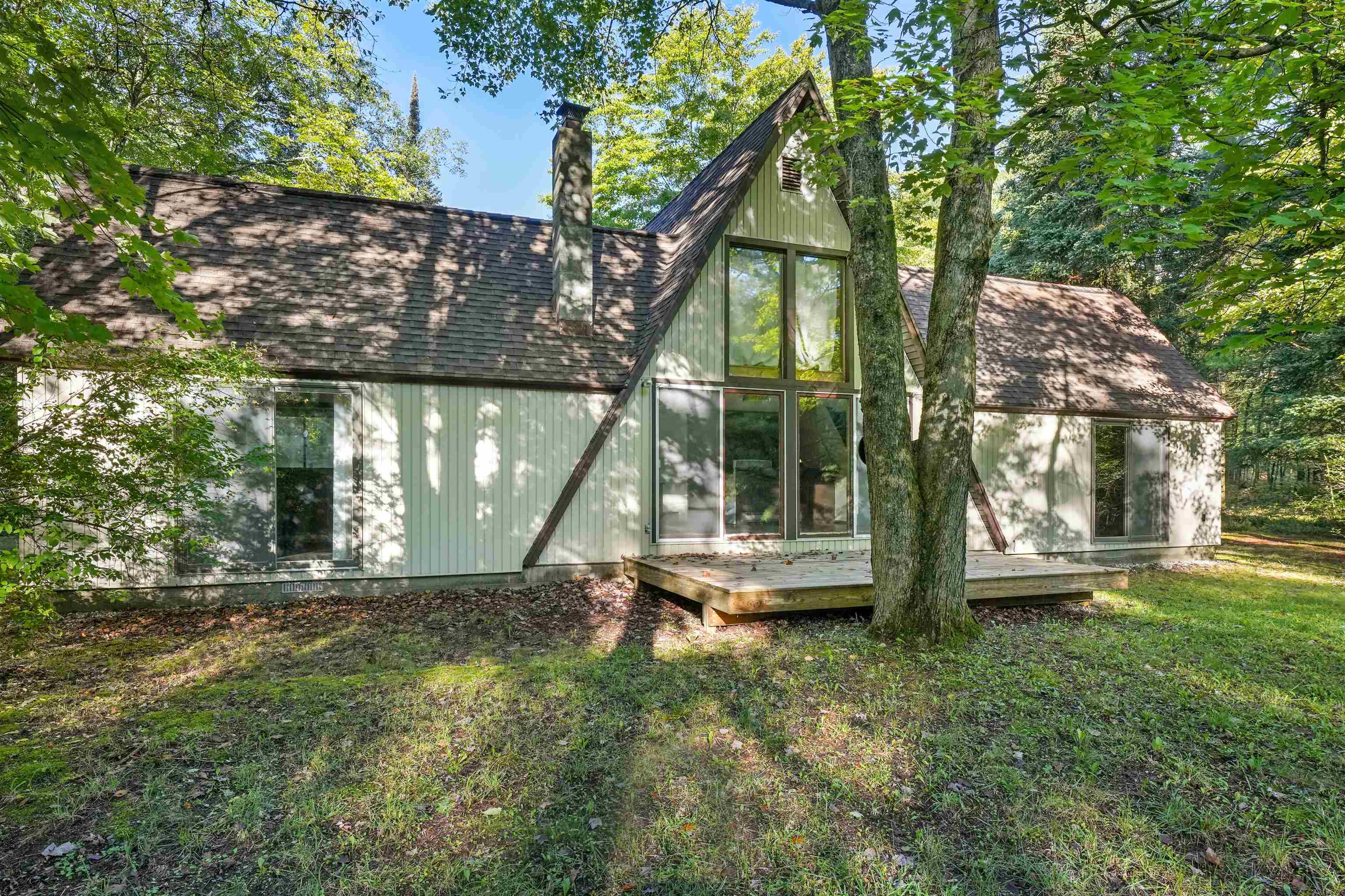 3876 South Lachance Rd Lake Lake City, MI 49651 - Photo 3 of 33