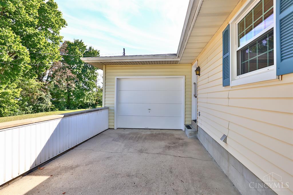 3840 Poole Road Cincinnati, OH 45251 - Photo 29 of 48 Gallery Image 29