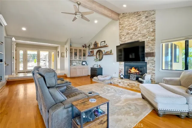 $1,400,000 | 4408 Brodea Lane, Fallbrook, CA 92028