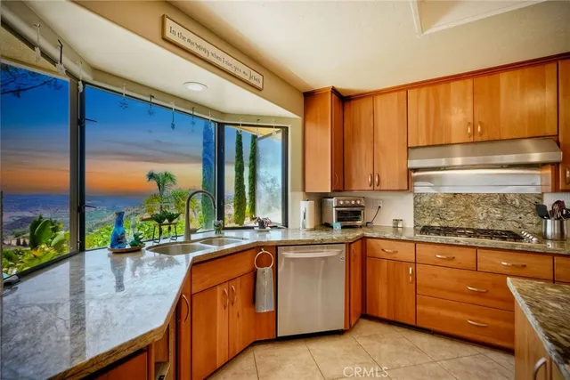 $1,400,000 | 4408 Brodea Lane, Fallbrook, CA 92028